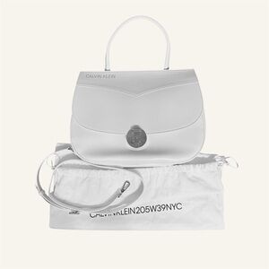 Calvin Klein Collection White Shoulder Bag with Minimalist Design🌸